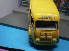 1/43 Renault 1000kg "Chicorée Lestarquit" Jaune 1952 UH Universal Hobbies M6