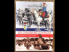 GRAND LIVRE - Les Chasseurs d'Afrique (L'Encyclopédie Armée Française)  Relié,