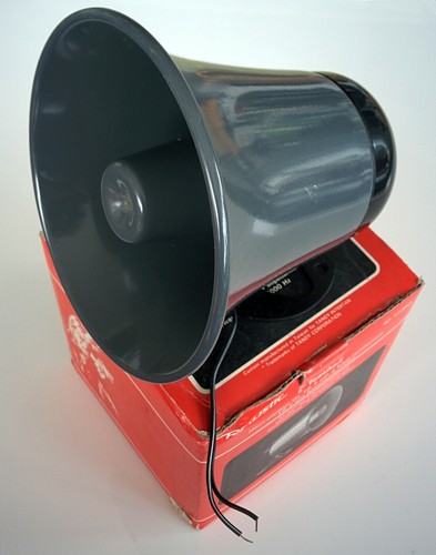 Radio shack loudspeaker - radio,