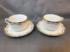 Lot de 2 grandes tasses et soucoupe en porcelaine début 20ème siècle