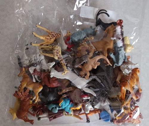Lot figurines animaux - de, de