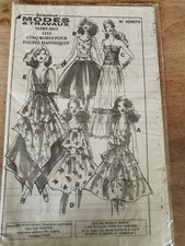 T 15 PATRON VESTIAIRE  POUPEE MANNEQUIN BARBIE M & TRAVAUX ROBES CHIC 2005