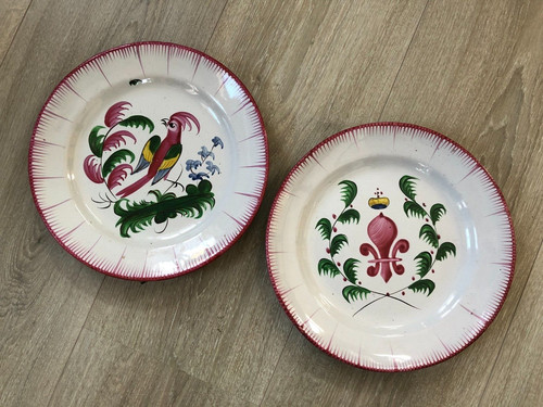 Lot assiettes faïence - 2, en
