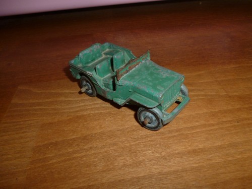 Dinky toys 24m jeep - toys,