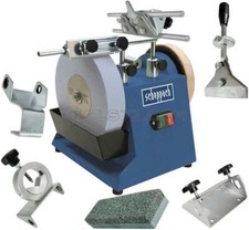 AFFÛTEUSE À EAU COUTEAUX