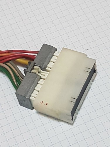 Connecteur boîtier