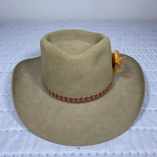 Vintage akubra hat snowy river - hat,