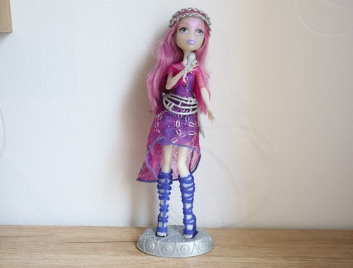 Monster high ari hauntington