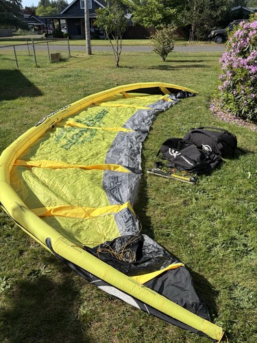 Lot cabrinha kites and - of,
