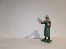 STARLUX militaire allemand (ref v4) officier casque et revolver