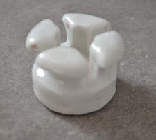 Ancien isolateur rainuré en porcelaine