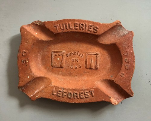 Ancien cendrier publicitaire