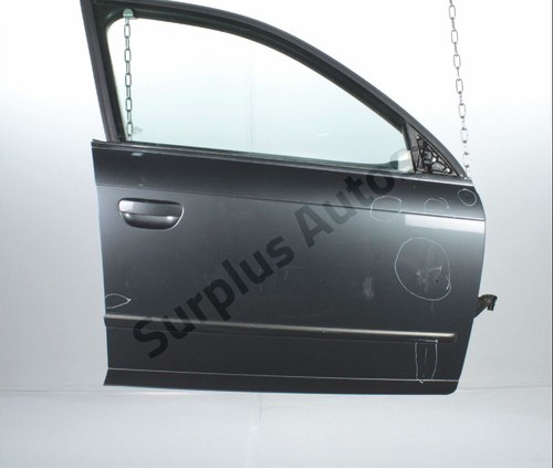 Porte avant droite 8e0831052l - porte,