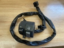 UN COMMODO COMMANDE