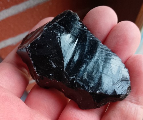 31.3gr 62x41x16mm obsidienne