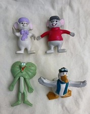 4 FIGURINES PVC SERIE BERNARD