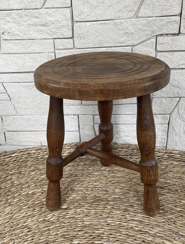 Tabouret traite tripode - de,