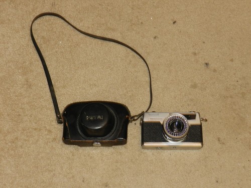 Petri 35mm film camera - film, 45mm