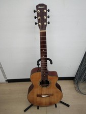 Guitare acoustique MORRIS