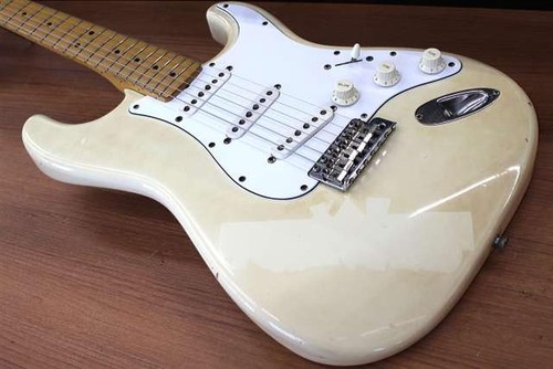 Fender japan stratocaster avec - japan,