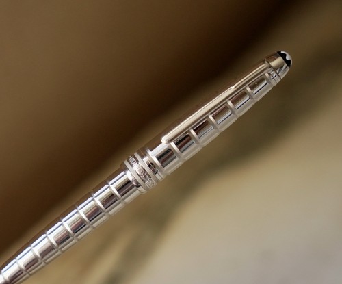 Magnifique stylo bille - stylo,