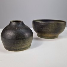 Ensemble de vases moderniste -