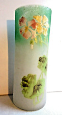 Vase rouleau au Géranium, verre vert anis émaillé LEGRAS, Art Déco Nouveau