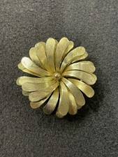 Broche Boucle D’oreille