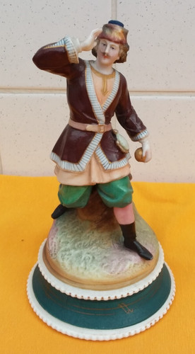 Statuette personnage - , en