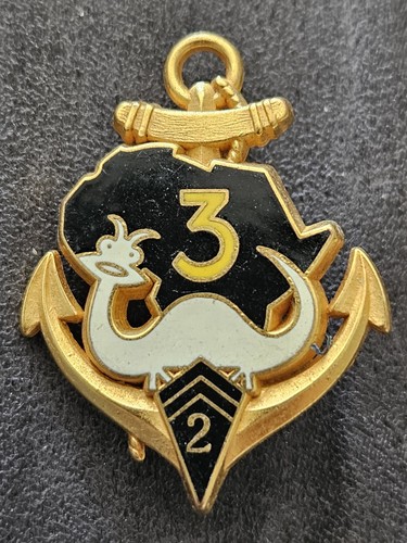 Insigne pucelle militaire - militaire, 2e