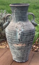 Amphore Ancienne – Décor en Relief