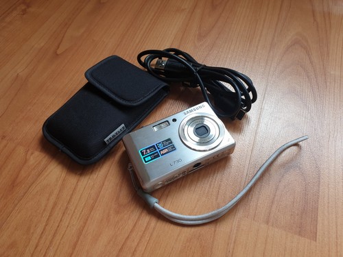Appareil photo numérique - , *