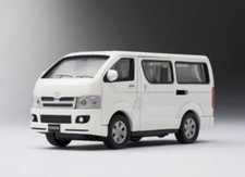 TOYOTA HIACE VAN White 1:36
