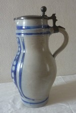 Pichet à bière en grès