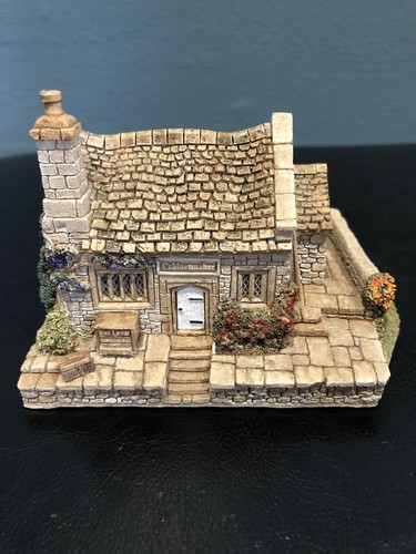 Lilliput lane cottage - lane,