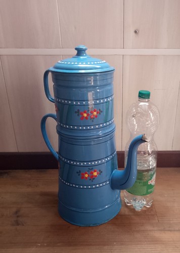Ancienne cafetière tôle - ancienne, en
