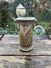 Vase en céramique signé, à