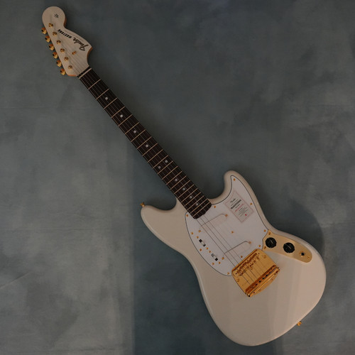 Fender made japan - fender,