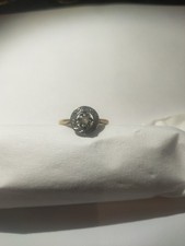 Jolie Bague ancienne en Or 18 carat et Platine avec diamants