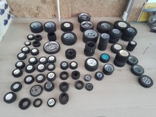 LEGO TECHNIC. ROUE PNEU. ENSEMBLE VRAC (LOT 31]