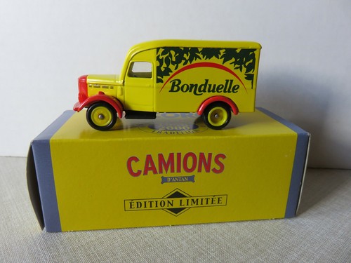 Reo delivery van 1950