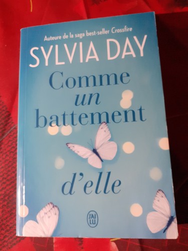 Comme battement elle - un,