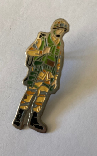 Pin vintage armee - ,