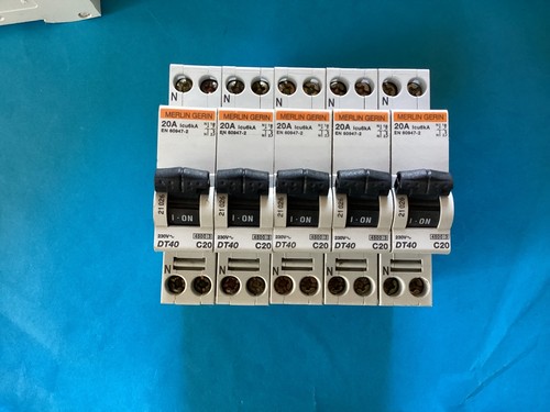 Merlin gerin disjoncteur dt40 - merlin,