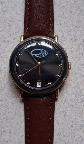 Montre dorée raketa - montre, urss