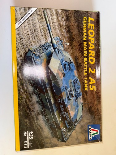 Maquette italeri 365 char - 365,