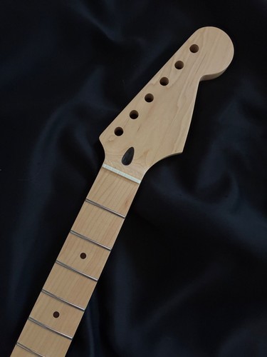 Stratocaster no135 maple - stratocaster,