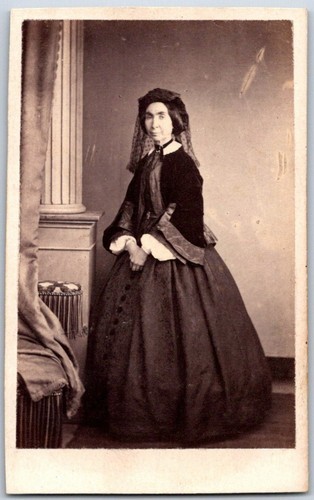 Cdv 1865 élégante - au, voile