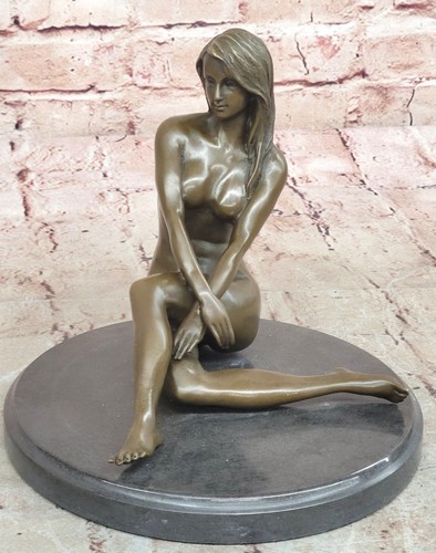 Sculpture statue bronze - en,