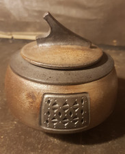 Pot couvert japonais en